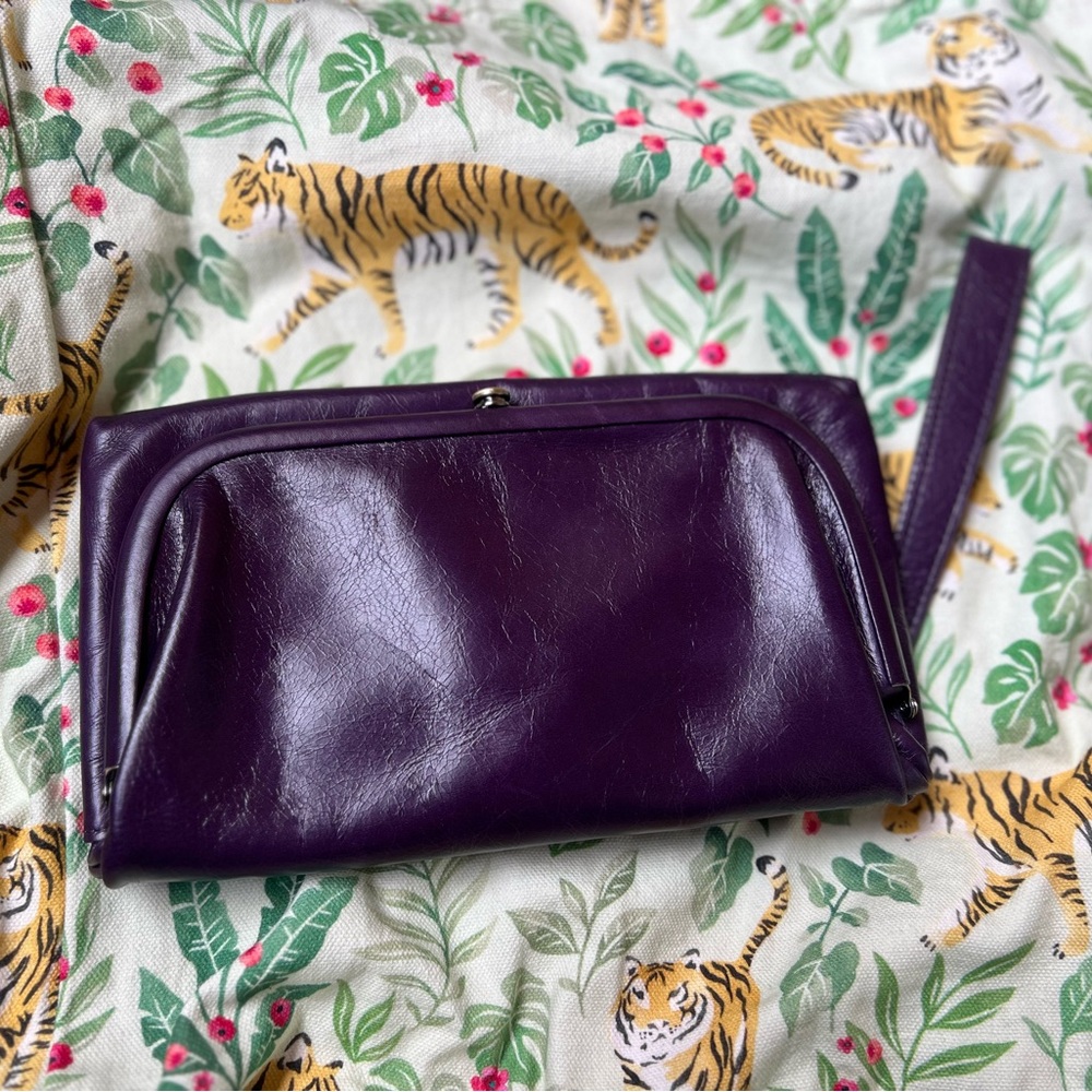 Hobo Lauren Eggplant Kisslock Wristlet